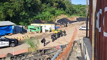 Suntracs no acata arbitraje, enfrenta al Mitradel y la Policía llega a la línea 3 del Metro