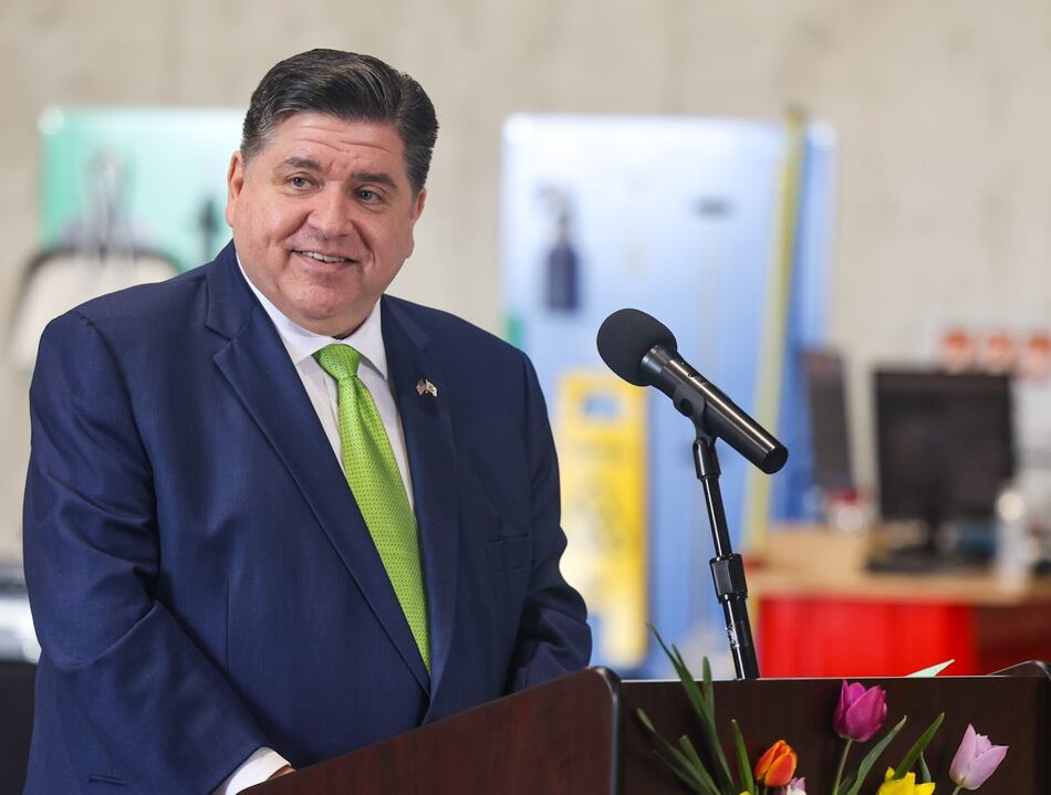 Gobernador de Illinois desafía a Trump y Bukele y pide boicotear productos de El Salvador tras detención de Kilmar Abrego García