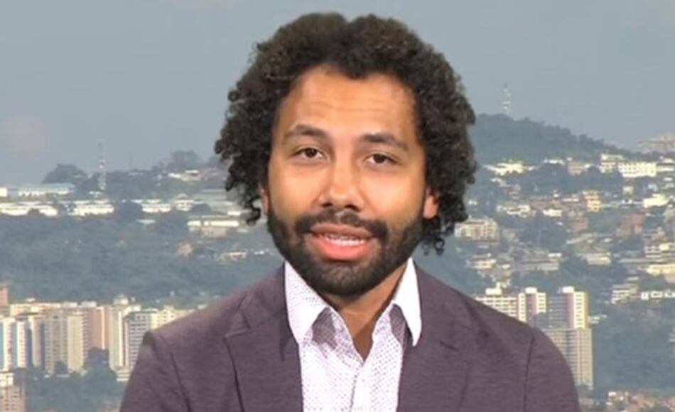 Periodista del New York Times sale de Colombia tras publicar informe comprometedor del ejército