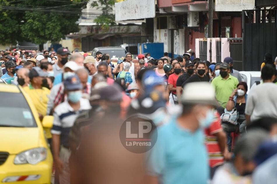 Masiva concurrencia a la agroferia organizada en Pan de Azúcar