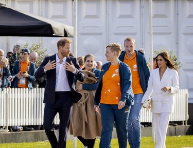 Príncipe Enrique y Meghan llegaron a los Países Bajos para la inauguración de los Invictus Games