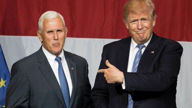 Donald Trump anuncia al conservador Mike Pence como compañero de fórmula