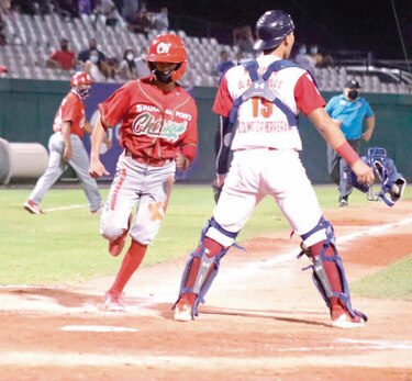 Chiriquí quiere liquidar al campeón Coclé esta noche, en el Estadio Kenny Serracín