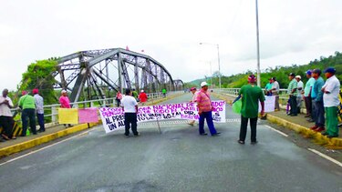 Jubilados amenazan con volver a bloquear vías en Changuinola