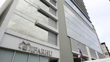 Ifarhu anuncia convocatoria de becas en medicina