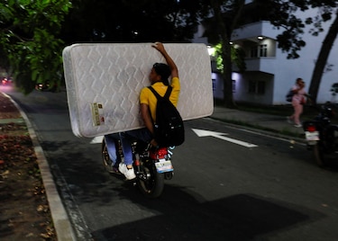 En Caracas parece que se vive el peor momento de la historia reciente tras los devastadores terremotos