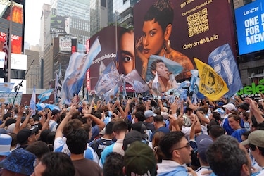 Fiebre mundialista en Nueva York: locales abarrotados y fiesta en las calles ante la final