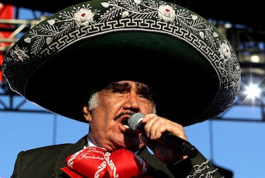 Se apaga la voz de Vicente Fernández, el ídolo de México