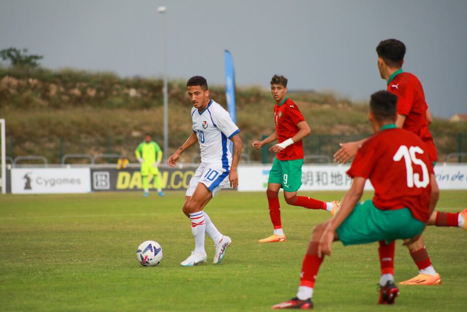 El futbolista panameño Ángel Orelién sueña con jugar en Europa
