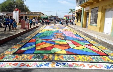 Alfombristas del Corpus Christi santeño participarán del Xacobeo 2021 en España