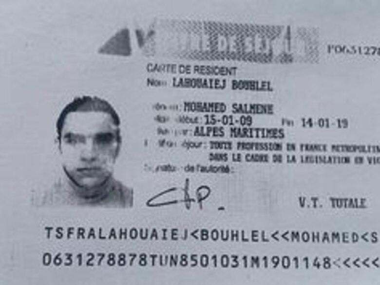 Cazeneuve: Autor de atentado de Niza se 'radicalizó muy rápido'