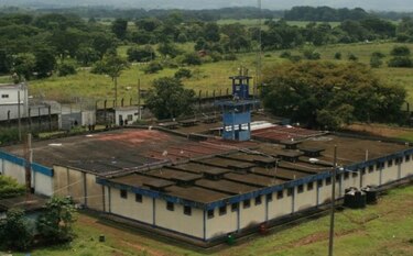 Pandilleros presos toman de rehenes a 18 guardias en cárcel de Guatemala
