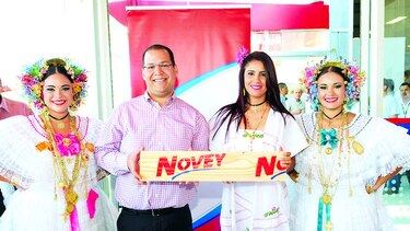 Se inauguró Novey Chitré