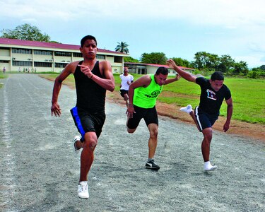 Piden instalaciones