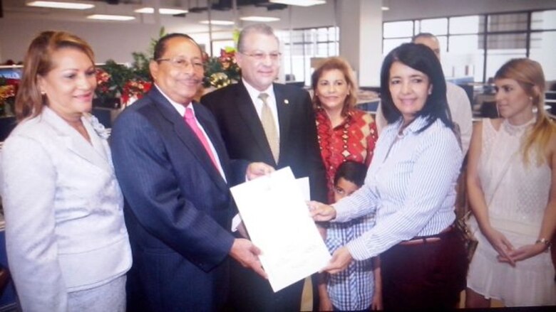 Diputados de CD y alcalde de La Chorrera reciben credenciales