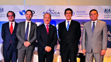 Cumbre de educación técnica superior