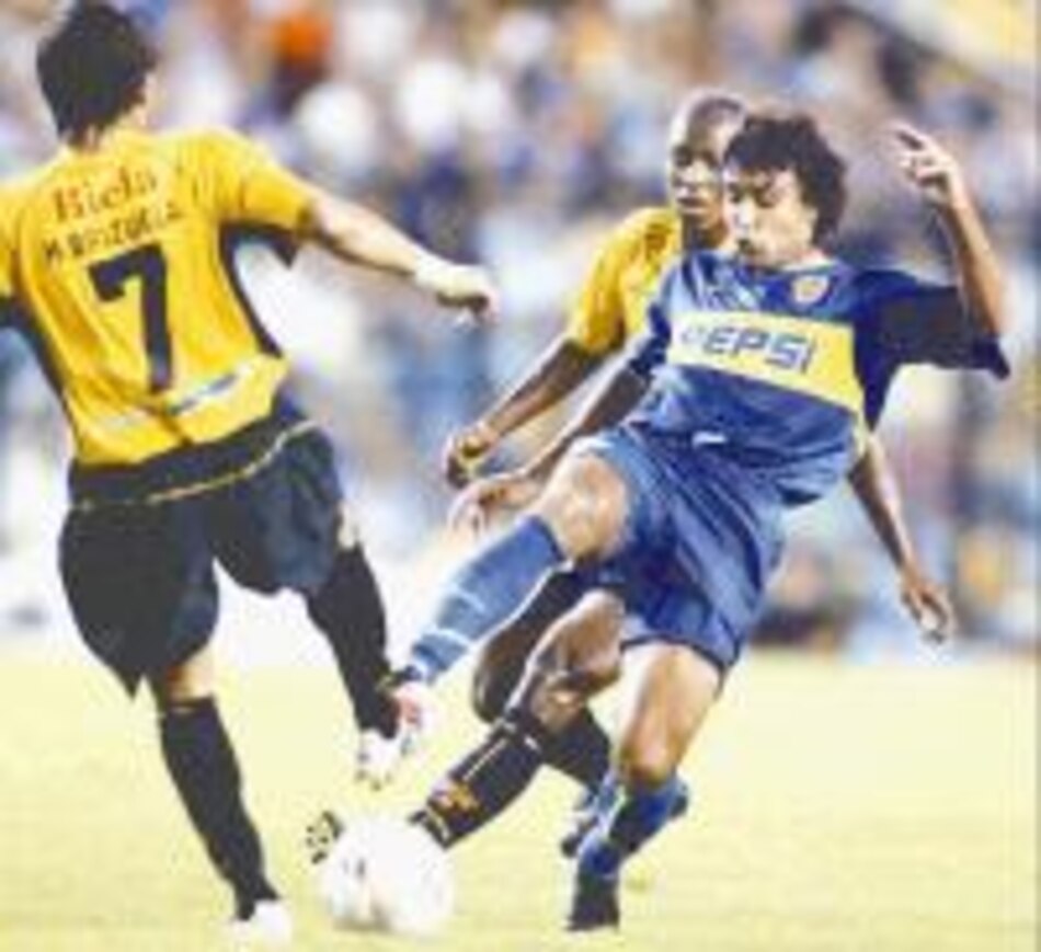 Boca vence a Barcelona 2-1