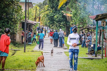 Investigan presunta secta que retenía a 14 menores de edad