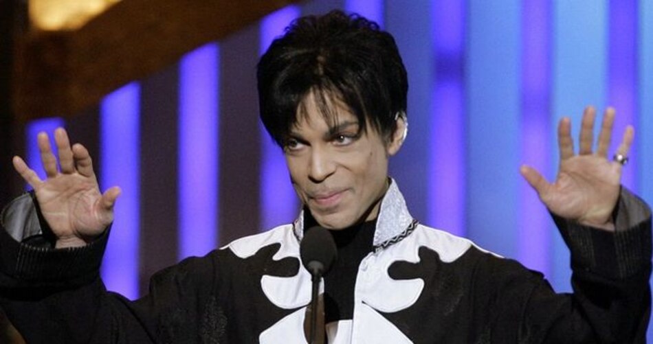 Prince rompe récords en Billboard