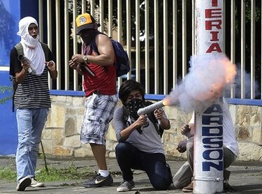 Vuelve la violencia a las calles de Nicaragua