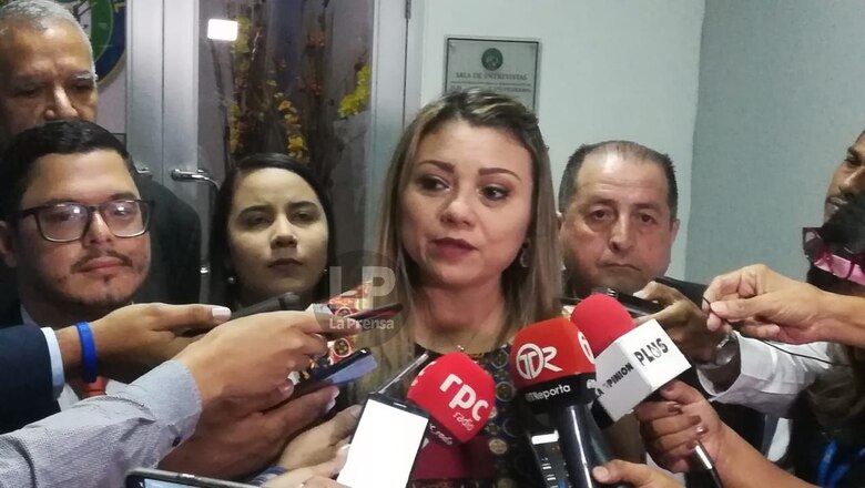 Ministra Doris Zapata presenta proyecto para aumentar sanciones a empresas que reincidan en violar normas laborales