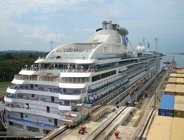 Unos 230 cruceros pasarán por el Canal de Panamá en la temporada 2016-2017