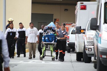 Explota la cocina del restaurante KFC en AltaPlaza Mall de Condado del Rey; 10 personas quemadas