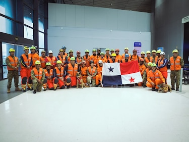 Panamá envía segundo equipo con 50 rescatistas y ayuda a Venezuela