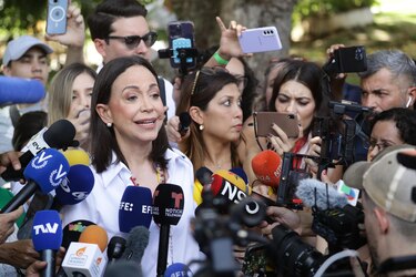 María Corina Machado reitera el llamado a cuidar los centros electorales ‘hasta el final’