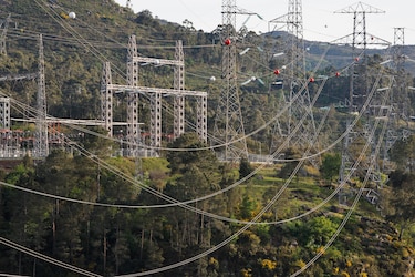 España recupera más del 80 % de la demanda de electricidad tras el apagón