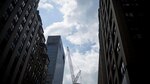 Cae la carga de una grúa en Nueva York: 10 heridos