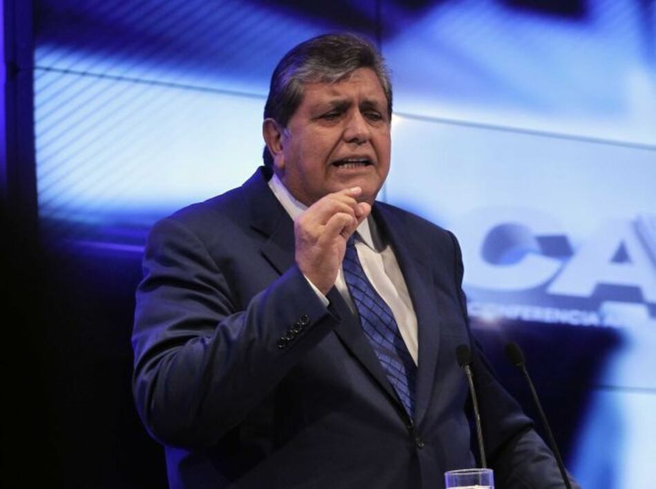 Expresidente peruano Alan García niega corrupción