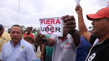 Pese a protesta de taxistas, Uber seguirá operando en Panamá