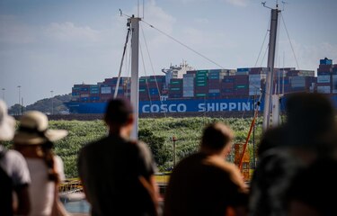 China advierte que aranceles portuarios de Estados Unidos hará subir los costos del transporte marítimo global