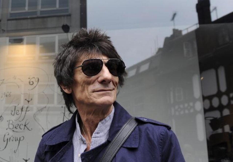 Ronnie Wood se casará en terceras nupcias con Sally Humphries