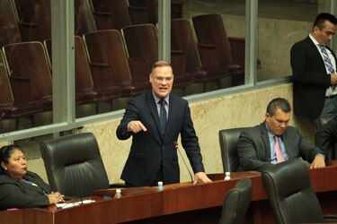 PRD confirma que no cuentan con los votos necesarios para disolver la Comisión de Credenciales