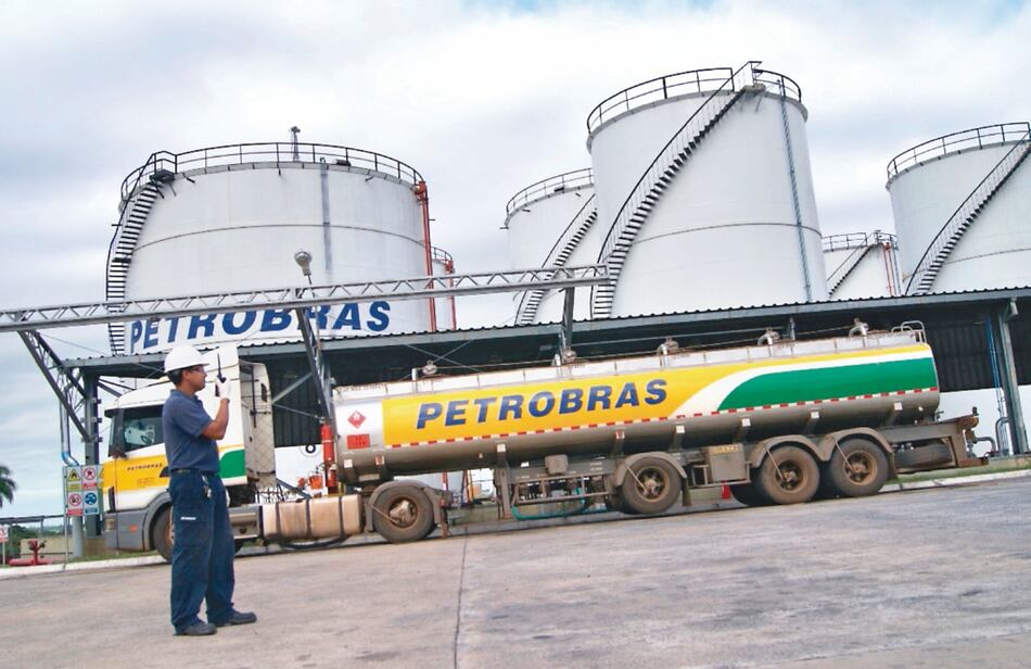 Petrobras prevé desacelerar la producción