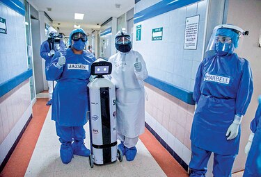 LaLuchy Robotina, androide coterapeuta