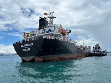 Canal de Panamá realiza simulacro de control de incendio de un buque