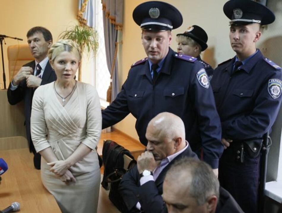 Yulia Timoshenko, condenada a siete años de cárcel por abuso de poder