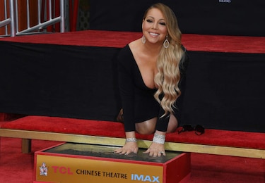 Hollywood rinde homenaje a la diva del pop Mariah Carey