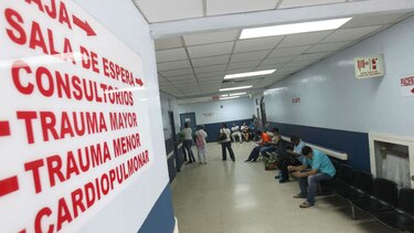 Médicos especialistas piden aplicar medidas extraordinarias para resolver crisis en el Hospital Santo Tomás