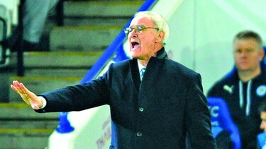 Ranieri quiere que Conte gane el título de la Liga Premier