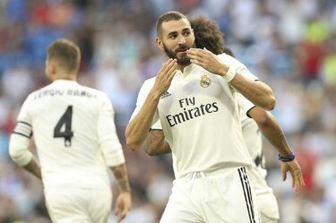 Benzema y Bale guían al Real Madrid ante el Milan
