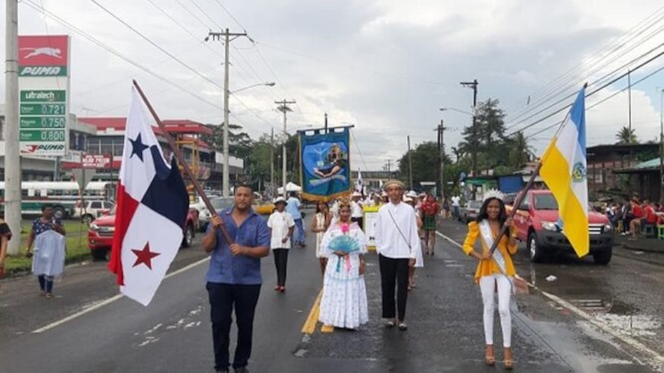 Colón celebra 3 de noviembre con civismo y entusiasmo