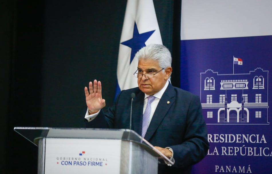 Mulino sobre la rectora de la Unachi: ‘cada vez que habla se abre la puerta del Ministerio Público más grande’