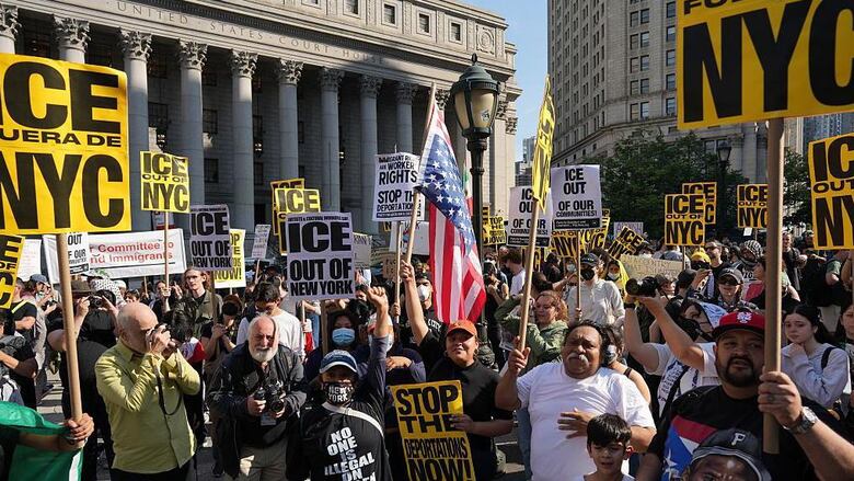 Las protestas contra ICE por las redadas migratorias se extienden de Los Ángeles a otras ciudades de Estados Unidos