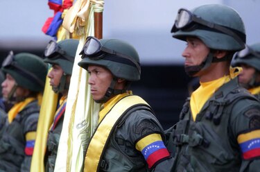 Militares venezolanos penetran en territorio colombiano armados y realizan un atraco