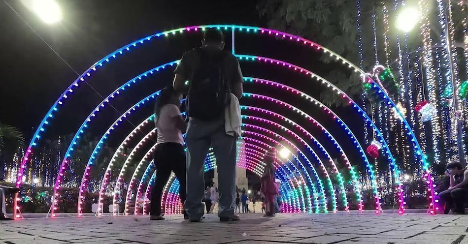 Alcaldía de David cancela contrato directo de $300 mil para alumbrado navideño y convoca a licitación