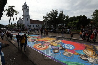 Video: La Villa de Los Santos celebra el Corpus Christi